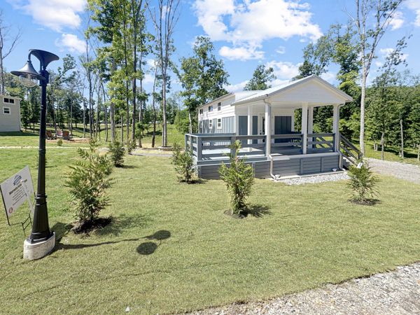 123 Pine Grove Ln , Dover, TN 37058