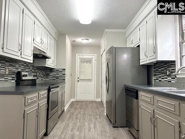 1701 Chadford Road  Photo 4