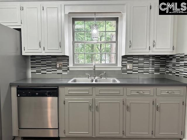 1701 Chadford Road  Photo 5