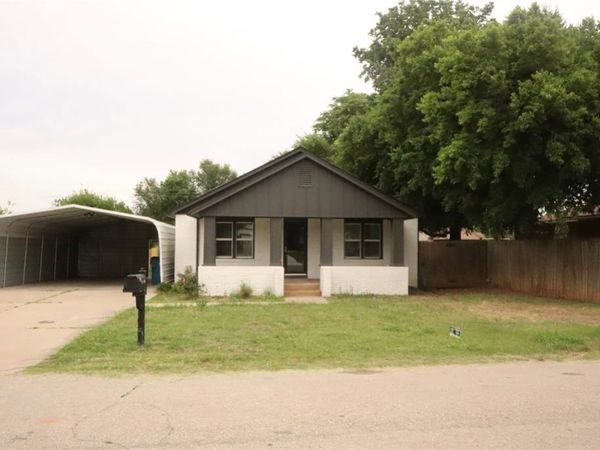 203 W Pine Street, Tuttle, OK 73089