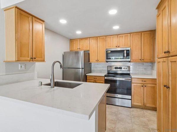 10767 San Diego Mission Road, Unit 213, San Diego, CA 92108