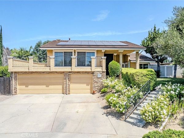 1901 Celeste, Fullerton, CA 92833
