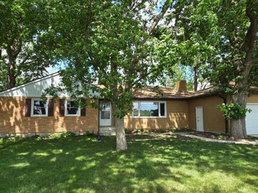 1713 S Shore Drive, Albert Lea, MN 56007