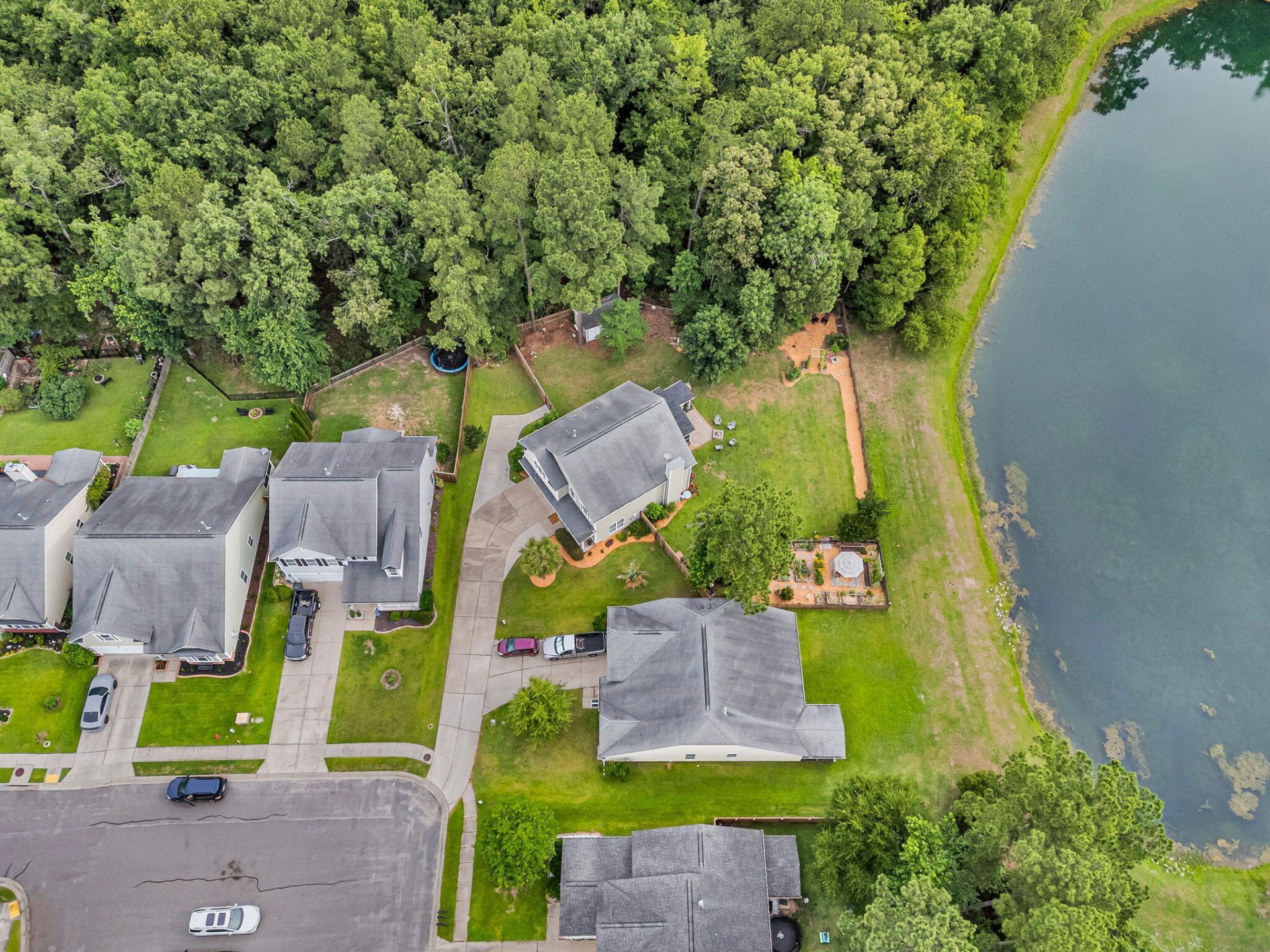 302 Freeland Way Photo 46