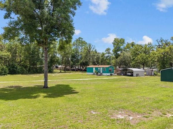935 NE 829th St, Old Town, FL 32680
