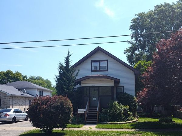 14607 Central Park Avenue , Midlothian, IL 60445