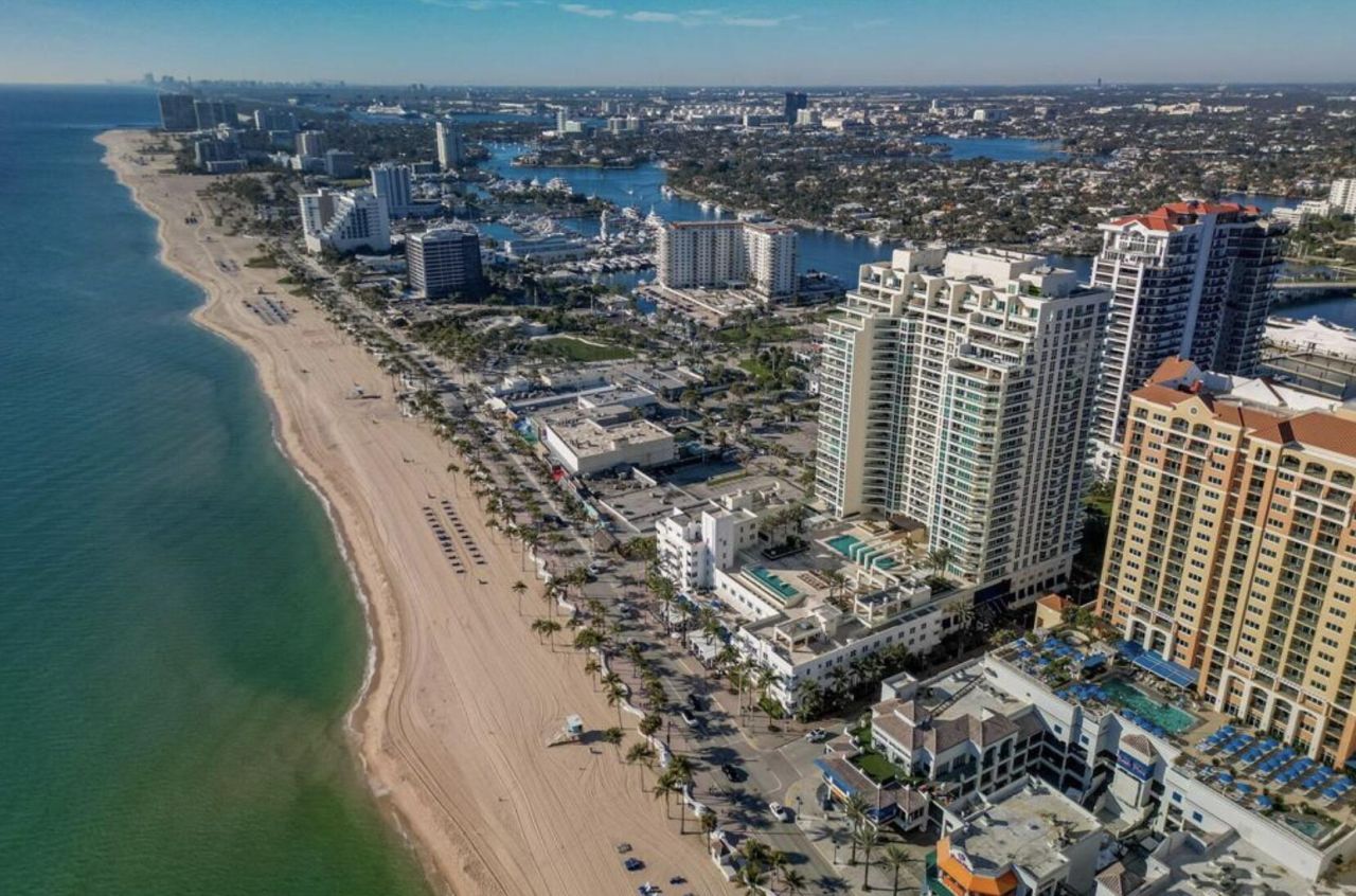 101 S Fort Lauderdale Beach Boulevard, Unit 1706, Fort Lauderdale, FL 33316 Photo