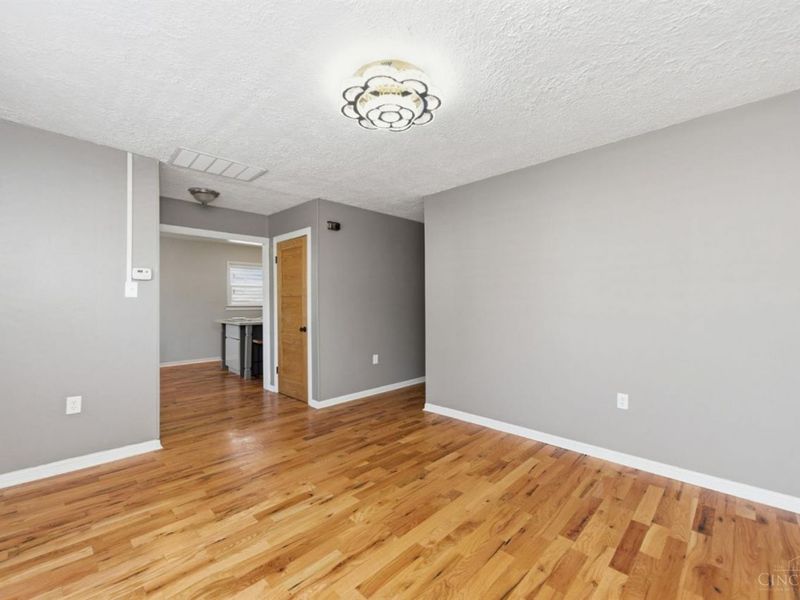 5018 Ravenna Street, Cincinnati, OH 45227 Photo 12