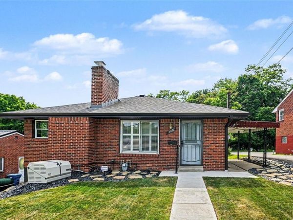 116 Dogwood Dr, Pittsburgh, PA 15235