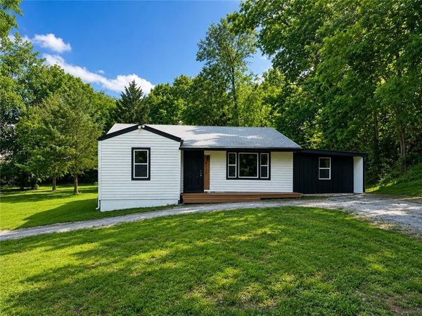 6721 NE 52nd Street, Kansas City, MO 64119