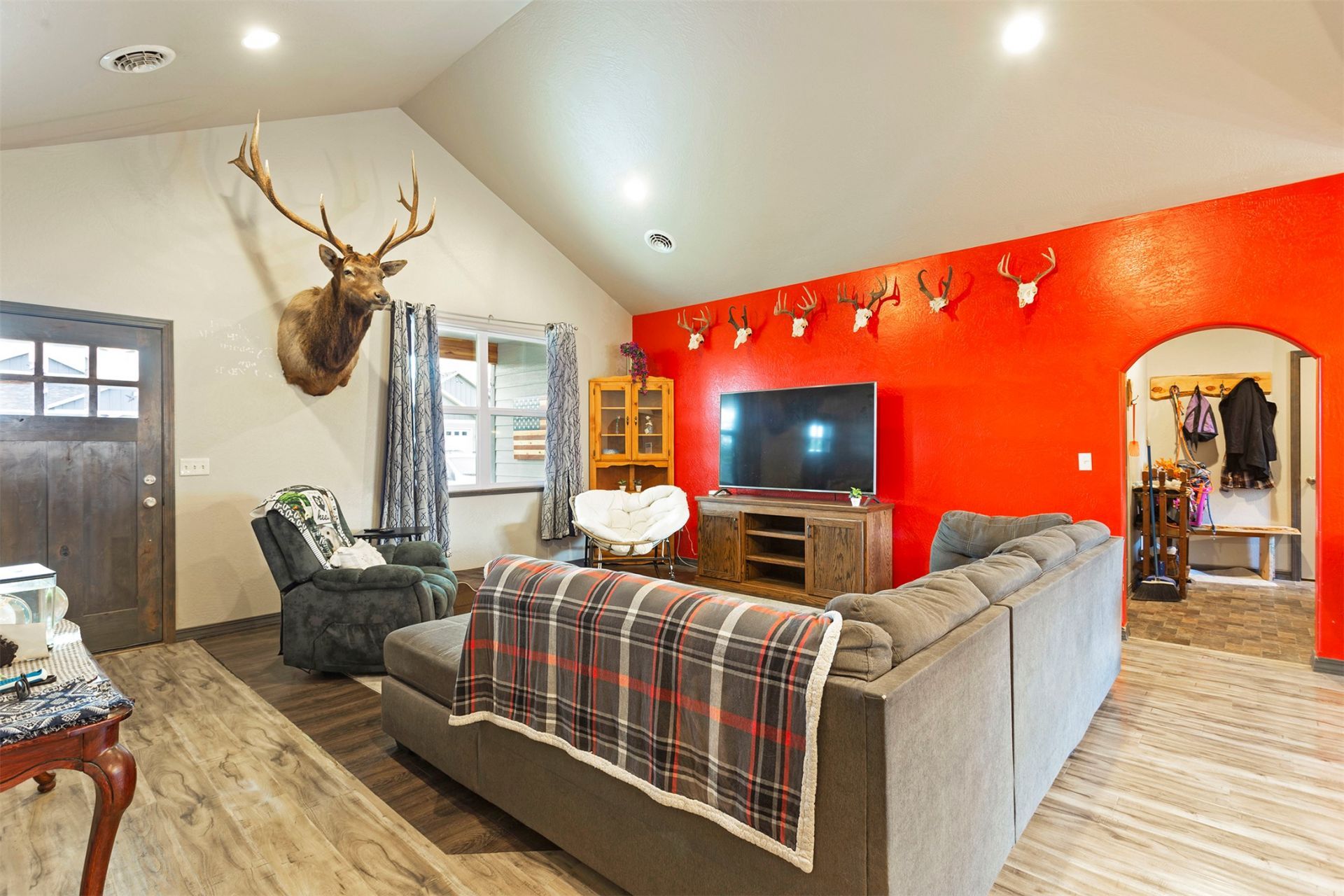 3541 Hitching Post Lane , Stevensville, MT 59870 Main Photo
