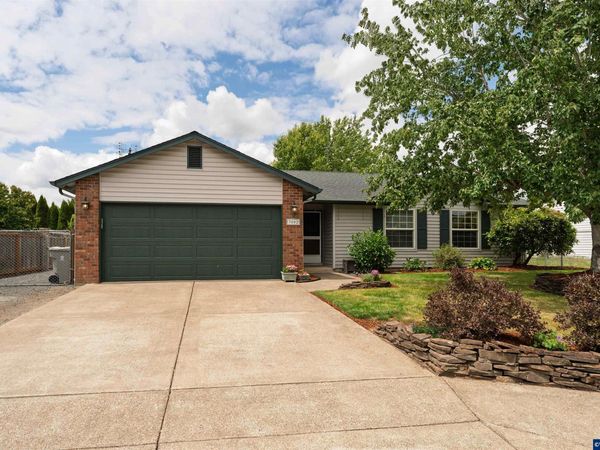 3002 S 7th Pl, Lebanon, OR 97355