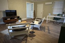 4533 Storkland Avenue  photo 4