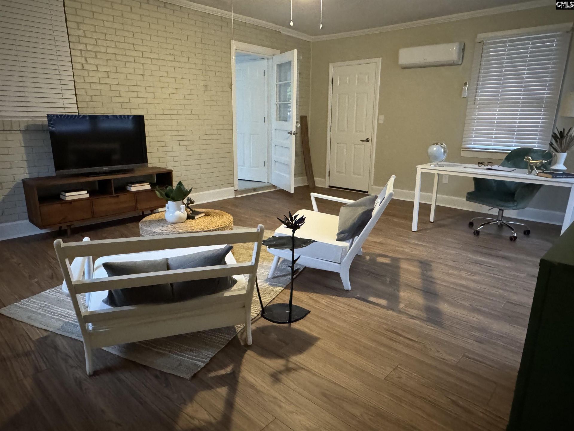 4533 Storkland Avenue  Photo 5