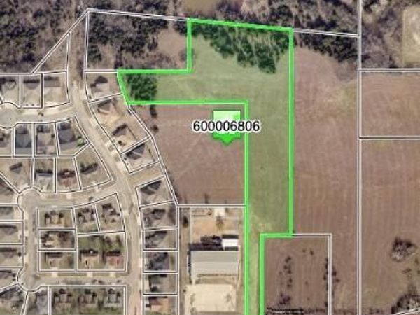 122 E Richmond Road, Stillwater, OK 74075