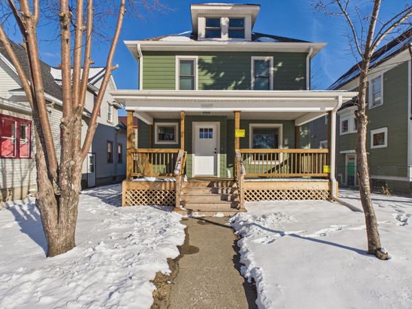 2427 17th Avenue S, Minneapolis, MN 55404