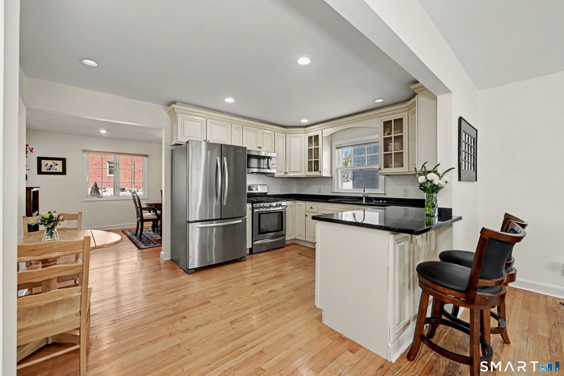 4 Cos Cob, Greenwich, CT 06807 Main Photo