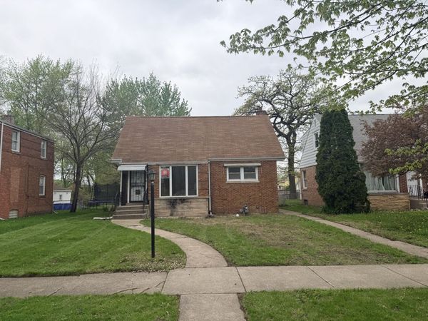 1568 Wentworth Avenue , Calumet City, IL 60409