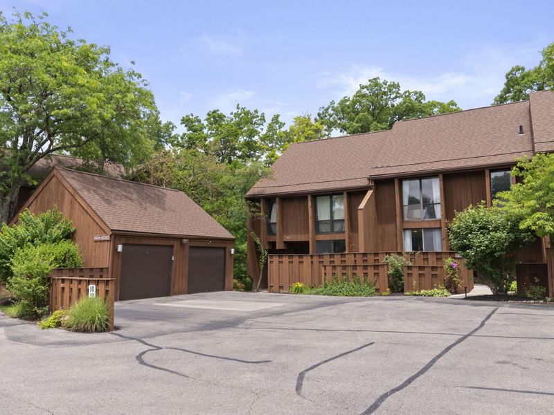 5026 Wintersong Lane, Unit 2, Westerville, OH 43081 Photo 2