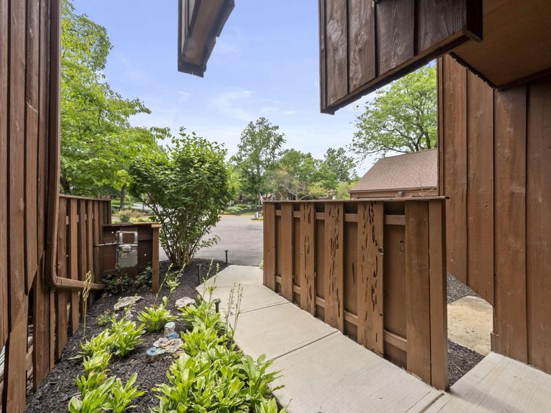 5026 Wintersong Lane, Unit 2, Westerville, OH 43081 Photo 6