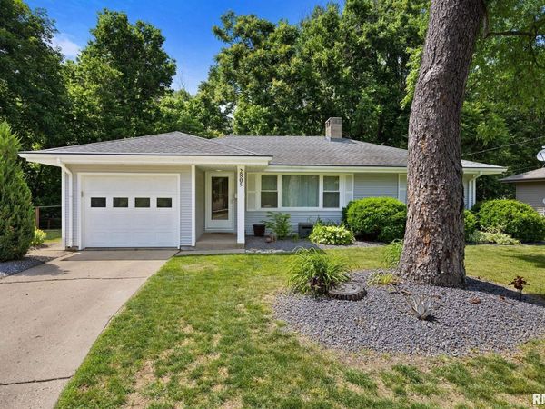 2805 N EASTON Place, Peoria, IL 61604