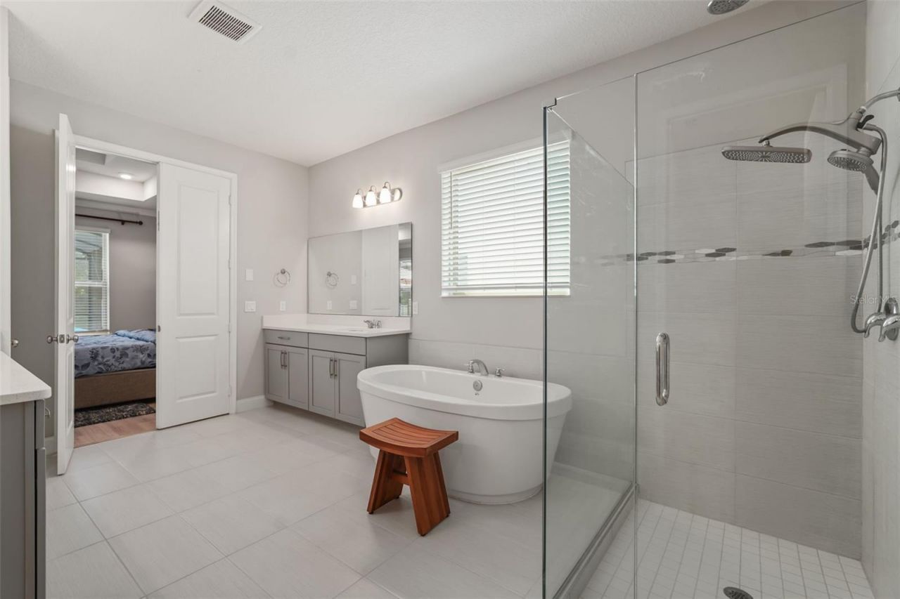 10713 Belle Maisons Drive, Orlando, FL 32832 Photo