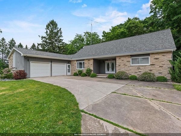 206 WOODSIDE STREET, Rosendale, WI 54974