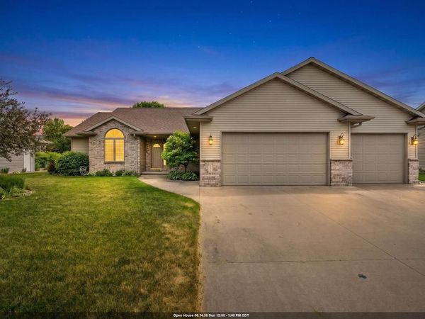 2307 SOUTHERLAND CIRCLE, Kaukauna, WI 54130