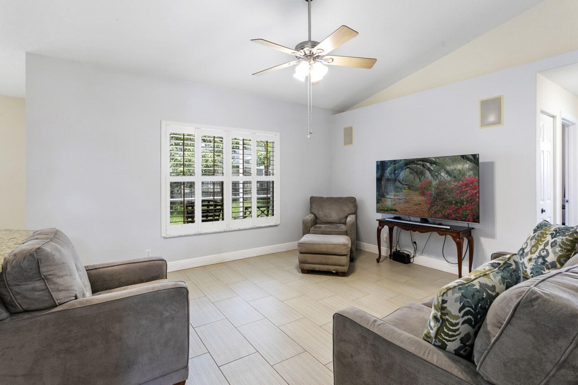106 Venetian Lane, Royal Palm Beach, FL 33411 Photo