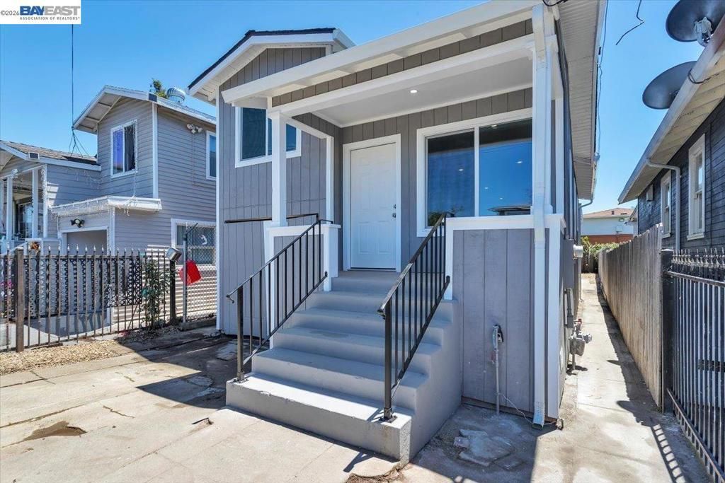 1342 64th Ave, Oakland, CA 94621 Main Photo