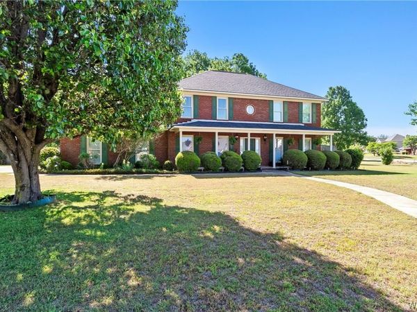 8717 Waverly Drive, Tuscaloosa, AL 35405