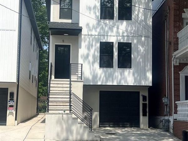 5 Montclair 1, PATERSON, NJ 07503