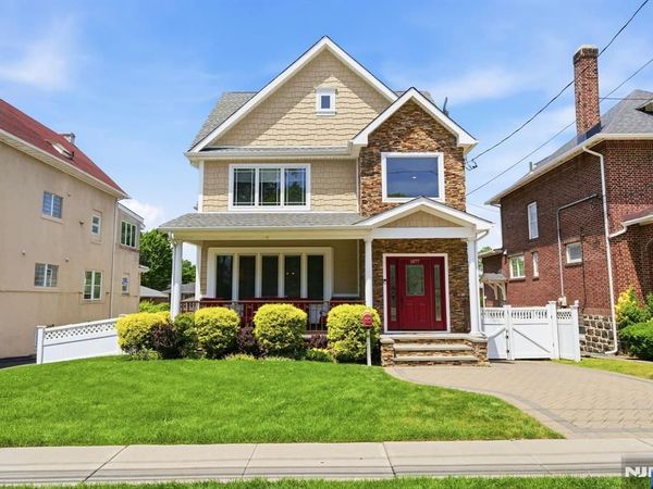 1077 Anderson, FORT LEE, NJ 07024