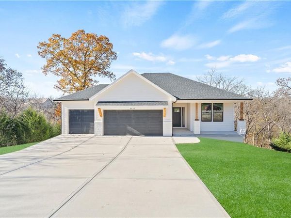 25995 W 140th Street, Olathe, KS 66061