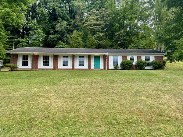 3524 Lakeshore Drive, Kingsport, TN 37663