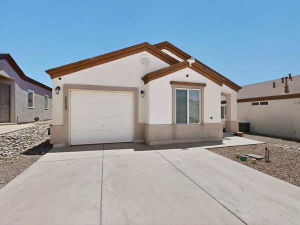 2822 Baco Noir Drive SW, Albuquerque, NM 87121