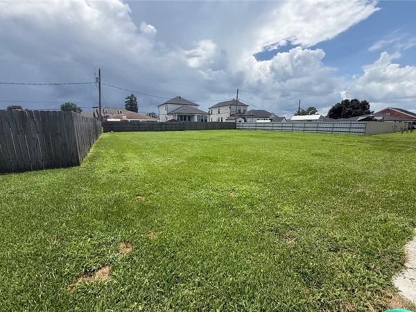 316 OCELOT Drive , Arabi, LA 70032