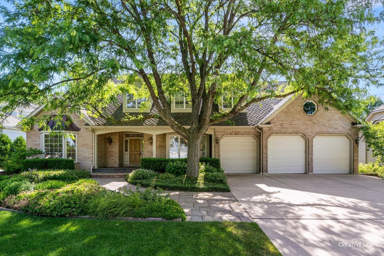 1495 Woodcrest Court , Aurora, IL 60502