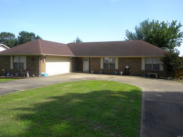 3206 Pin Oak Drive, Paragould, AR 72450