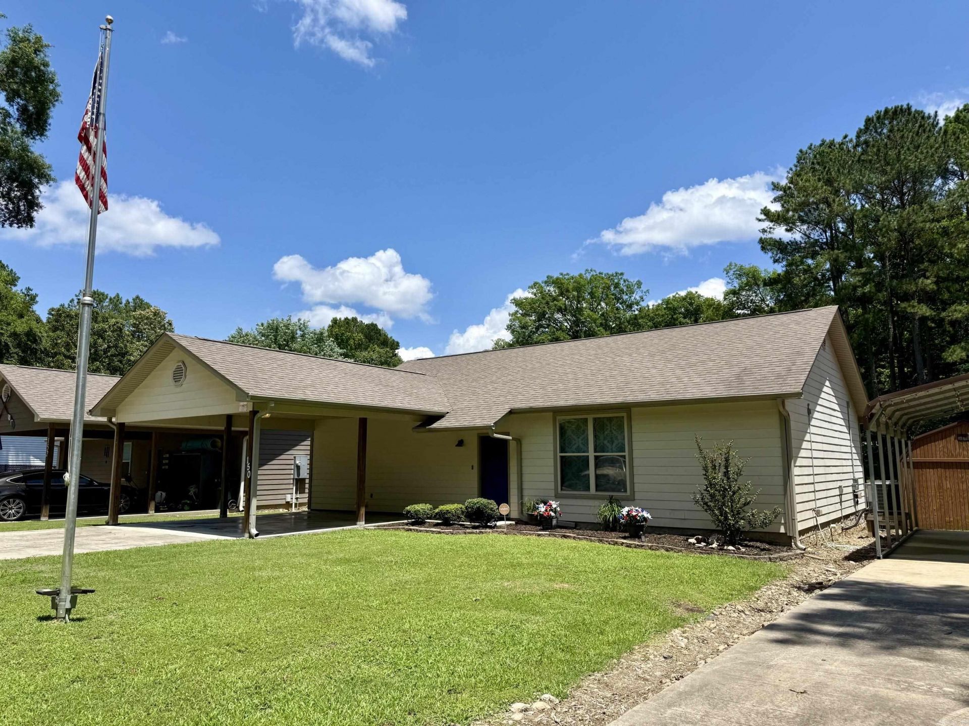 150 Shore Acres Drive , Hot Springs, AR 71913 Main Photo