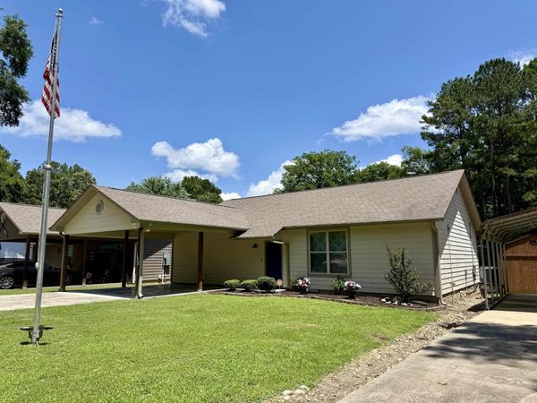 150 Shore Acres Drive, Hot Springs, AR 71913