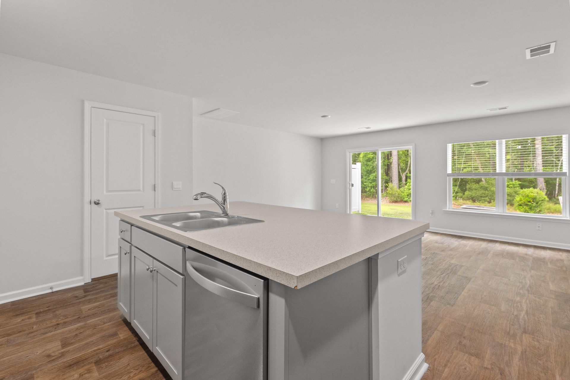 207 Cozy Brook Court Photo 12