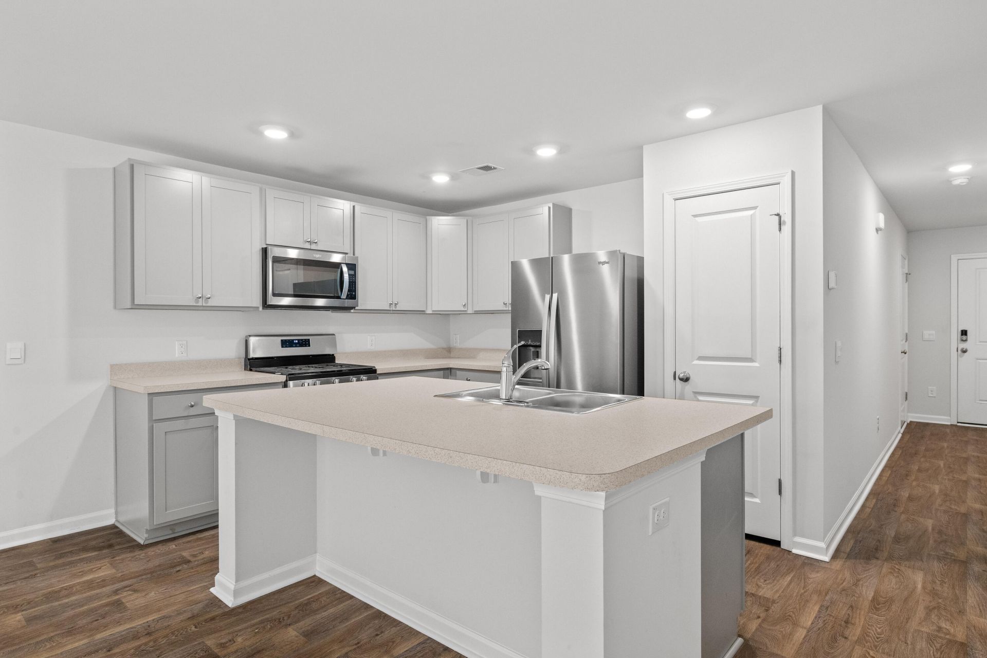 207 Cozy Brook Court Photo 7
