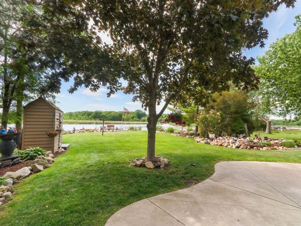 8508 Fox River Rd, Waterford, WI 53185