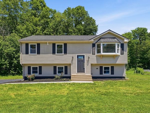 30 Kathy Ter, Agawam, MA 01030