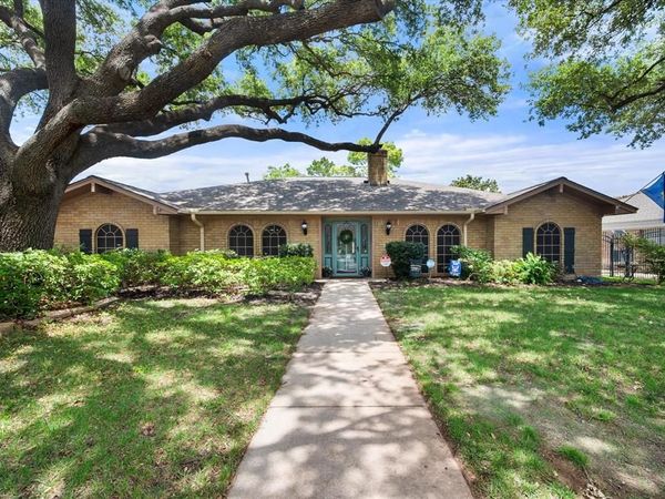 1307 S Westador Drive, Arlington, TX 76015