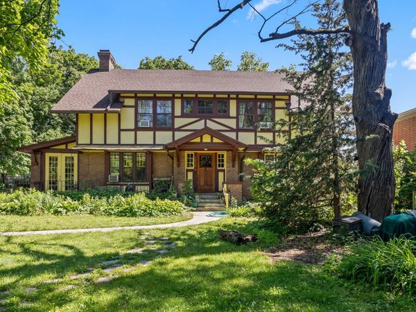 2920 Kingman Boulevard, Des Moines, IA 50311