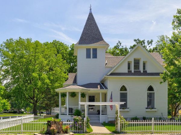 400 Percival Avenue, Dallas Center, IA 50063