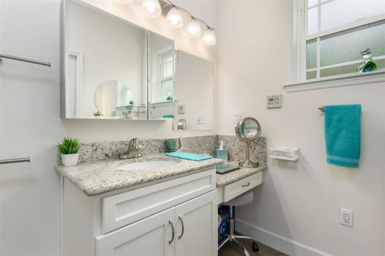 8180 NE 8th Place , High Springs, FL 32643 Photo