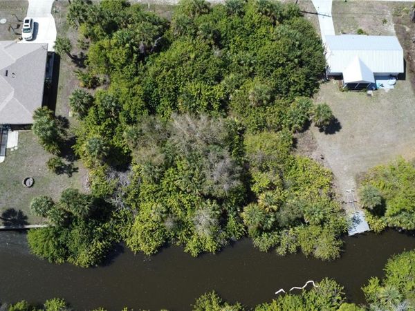 1150 SEA CREST DRIVE NW, PORT CHARLOTTE, FL 33948
